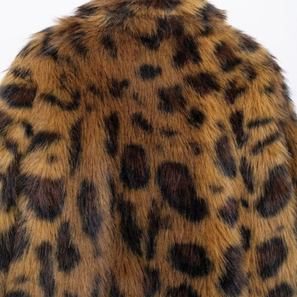 Women's Fashion Animal Pattern Plush Coat - Image 2