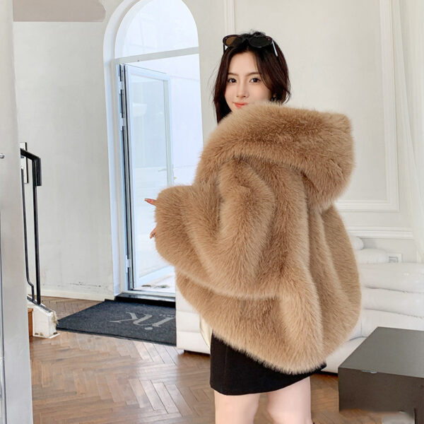 Women's Green Fur Faux Fox Fur Hooded Coat - Image 2